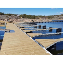 Stålbrygge, 2.4 x 6m stålbrygge med 6x370 liter